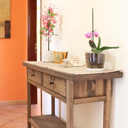 דירה Eber - Independent 1 & 2 Bedroom Apartments, Pool, Air Con, Fast Wi-fi, Near Old Town Of And Beaches *