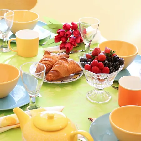 Eber - Independent 1 & 2 Bedroom Apartments, Pool, Air Con, Fast Wi-fi, Near Old Town Of And Beaches *