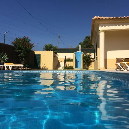 Eber: Poolside Near Old Town Albufeira
