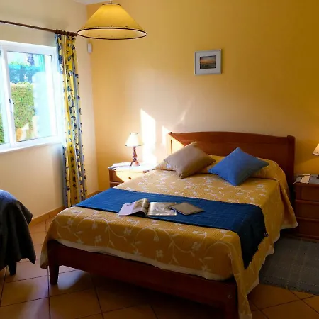 Eber - Independent 1 & 2 Bedroom Apartments, Pool, Air Con, Fast Wi-fi, Near Old Town Of And Beaches Апартаменти