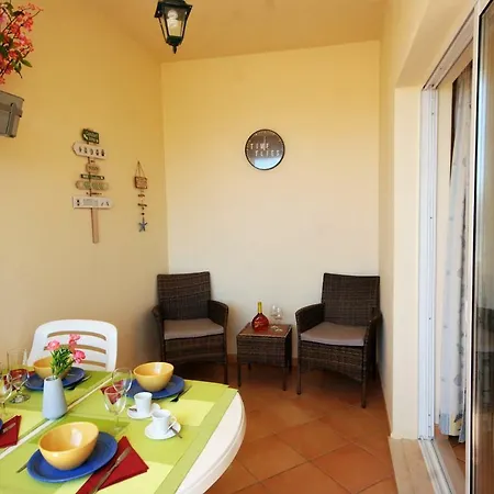 דירה Eber - Independent 1 & 2 Bedroom Apartments, Pool, Air Con, Fast Wi-fi, Near Old Town Of And Beaches *