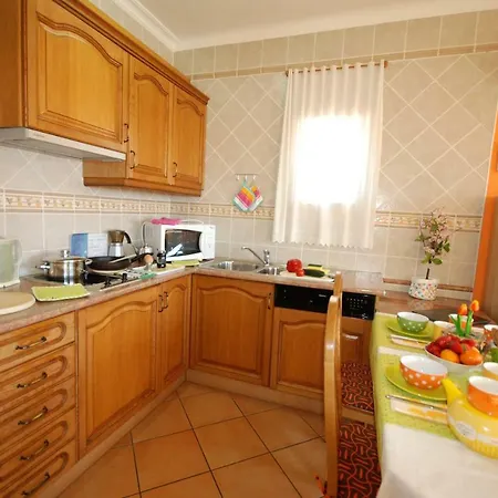 Eber - Independent 1 & 2 Bedroom Apartments, Pool, Air Con, Fast Wi-fi, Near Old Town Of And Beaches *