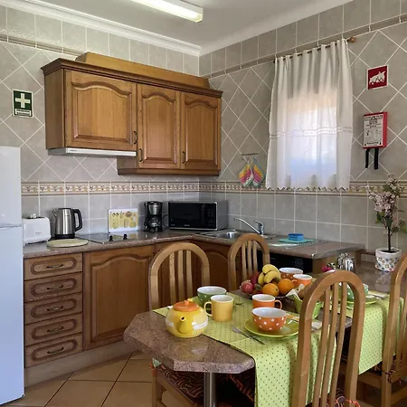 Eber - Independent 1 & 2 Bedroom Apartments, Pool, Air Con, Fast Wi-fi, Near Old Town Of And Beaches Διαμέρισμα Αλμπουφέιρα