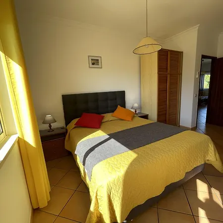 Eber - Independent 1 & 2 Bedroom Apartments, Pool, Air Con, Fast Wi-fi, Near Old Town Of And Beaches *