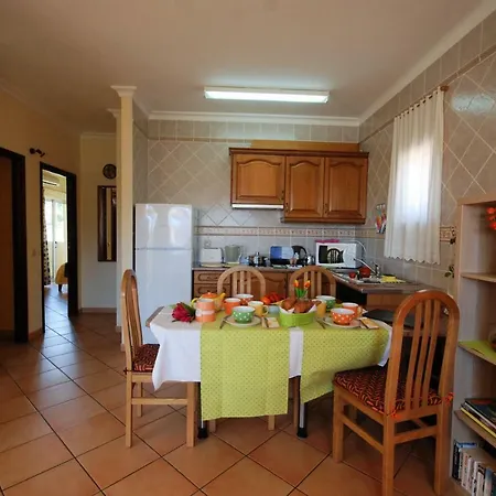 Eber - Independent 1 & 2 Bedroom Apartments, Pool, Air Con, Fast Wi-fi, Near Old Town Of And Beaches Αλμπουφέιρα