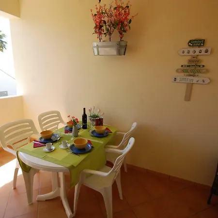 Eber - Independent 1 & 2 Bedroom Apartments, Pool, Air Con, Fast Wi-fi, Near Old Town Of And Beaches Αλμπουφέιρα