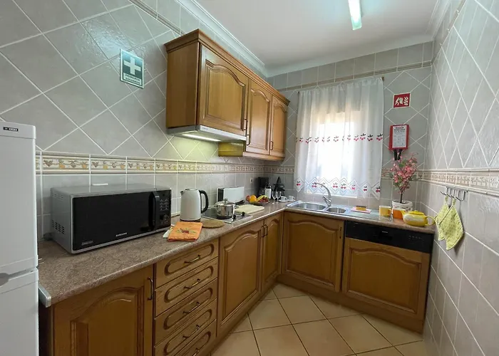 Eber: Poolside Near Old Town